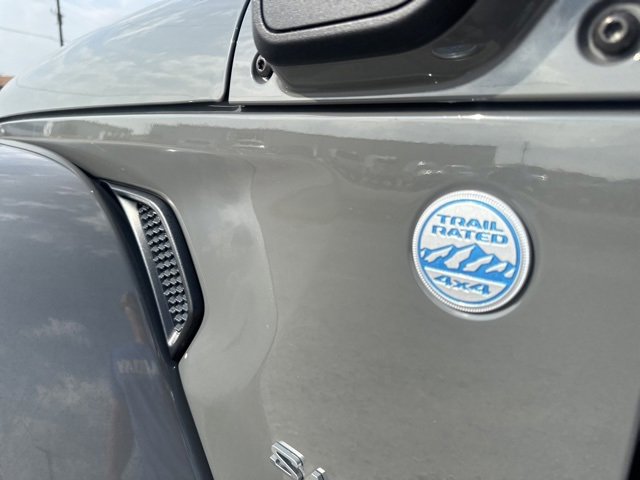 Used 2021 Jeep Wrangler Unlimited Sahara image 7