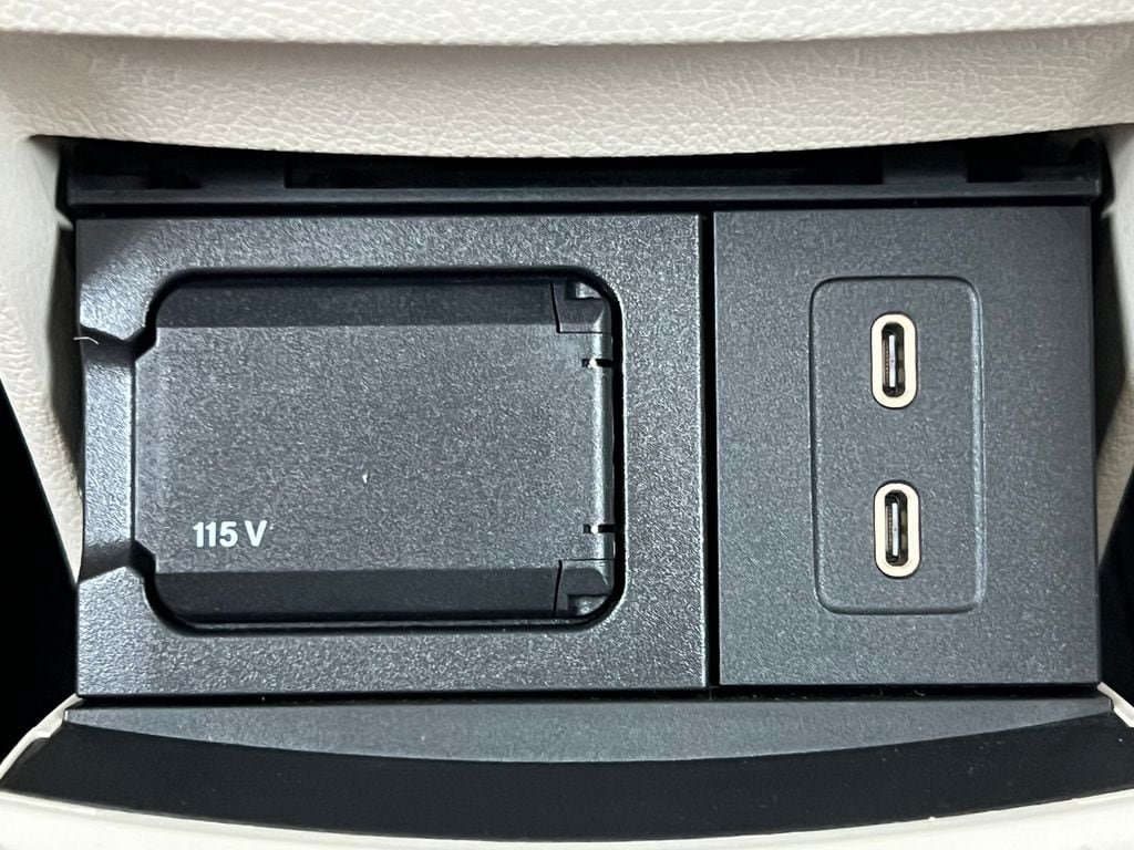 New 2026 Mercedes-Benz GLB 250 4MATIC image 31