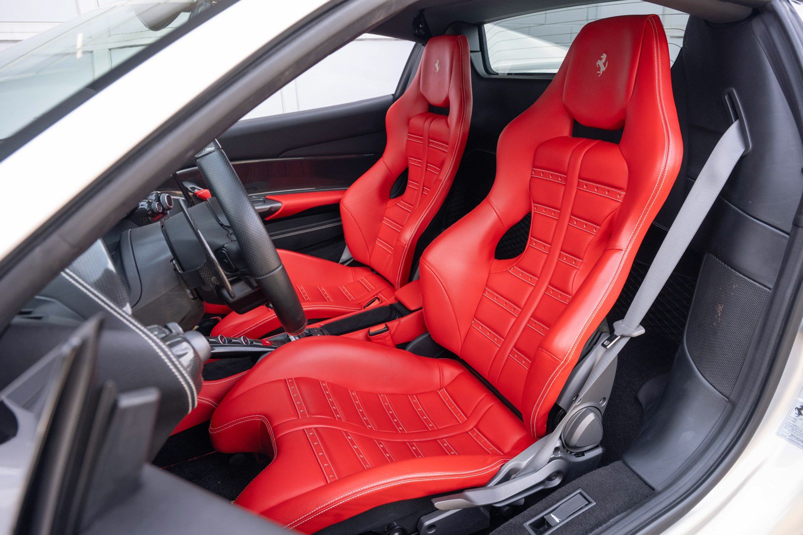Used 2017 Ferrari 488 Spider RWD image 31