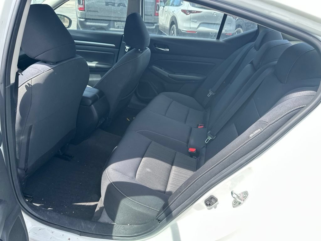 Used 2022 Nissan Altima 2.5 SV AWD/4WD image 6