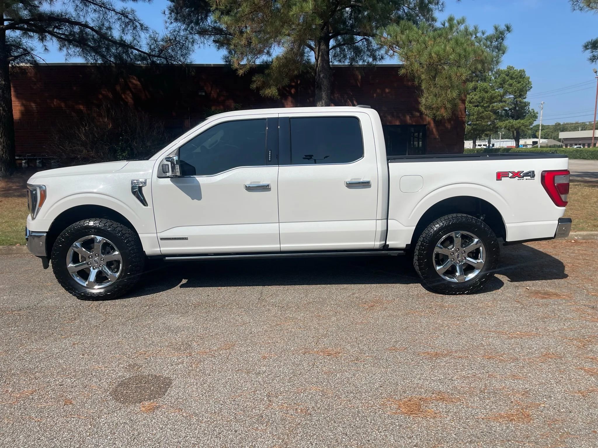 Used 2021 Ford F150 Lariat w/ Equipment Group 502A High image 2