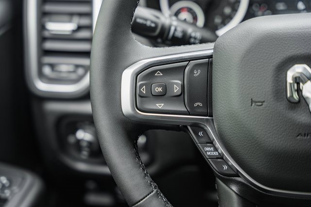 New 2026 RAM 1500 4x4 Crew Cab image 30