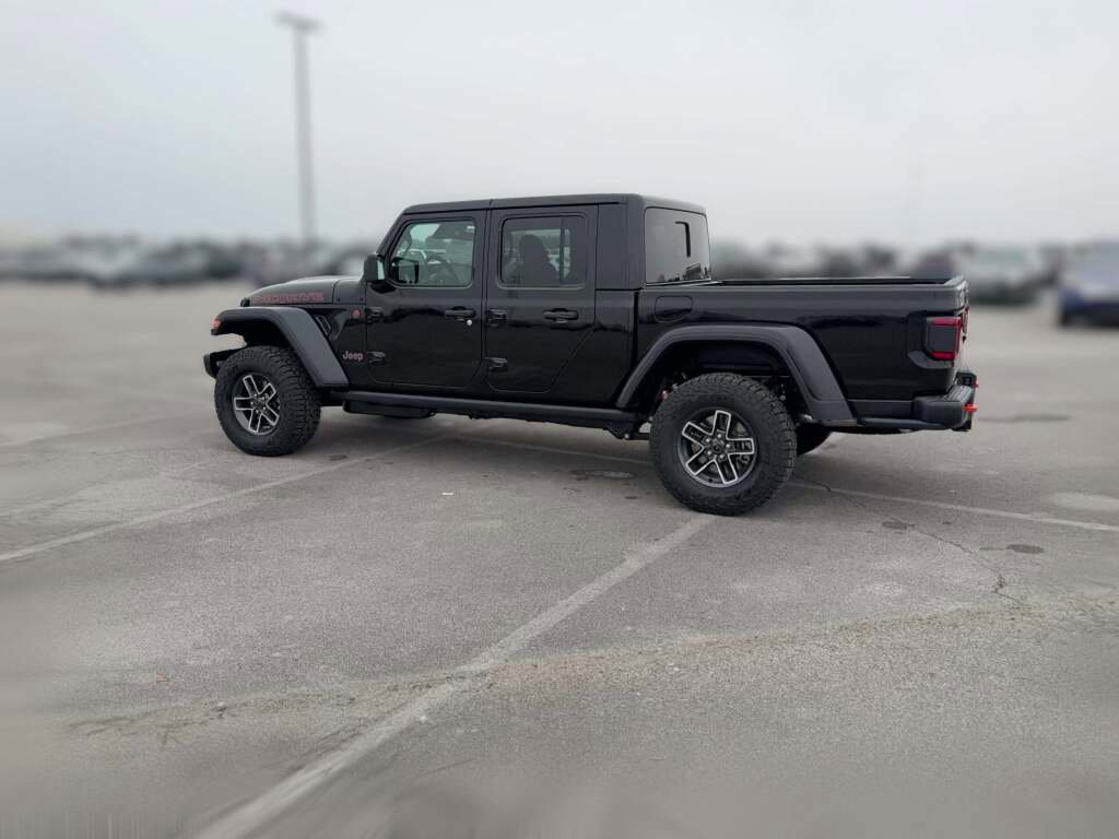 New 2026 Jeep Gladiator Mojave image 7