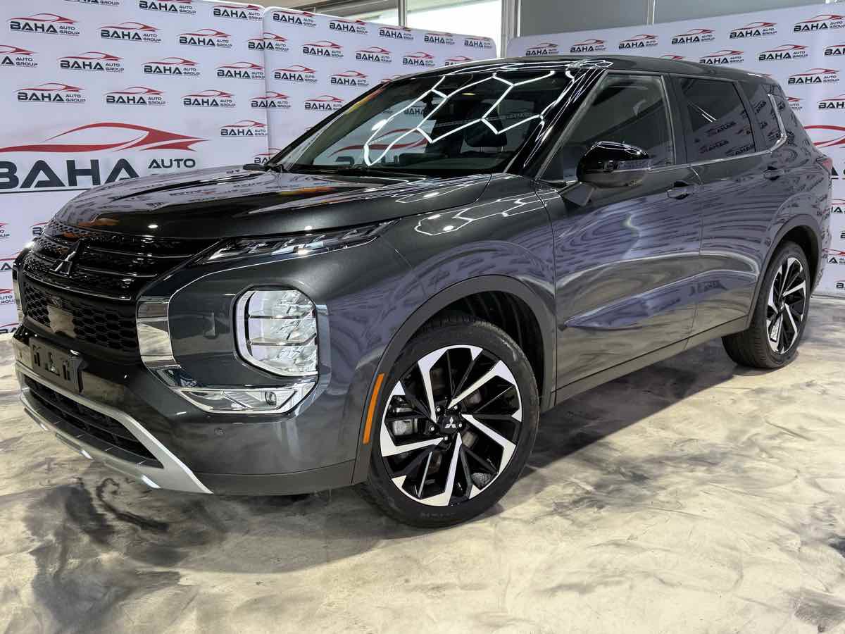 Used 2024 Mitsubishi Outlander AWD image 3
