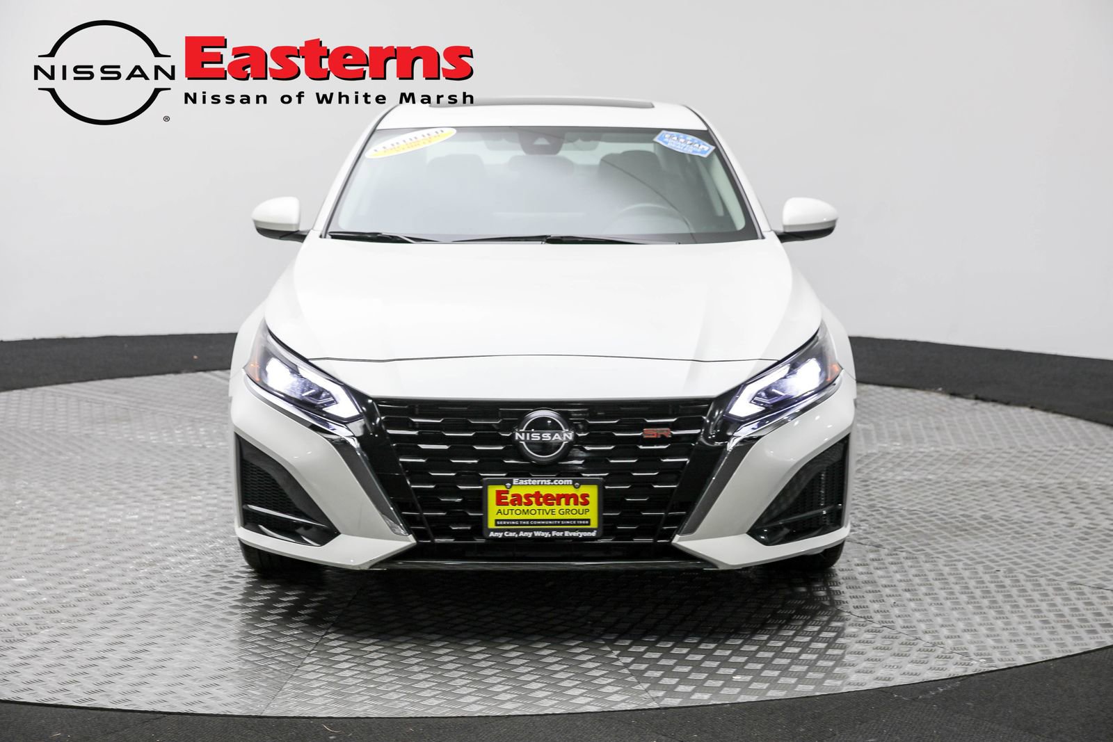 Used 2024 Nissan Altima 2.5 SV w/ SV Premium Package image 3