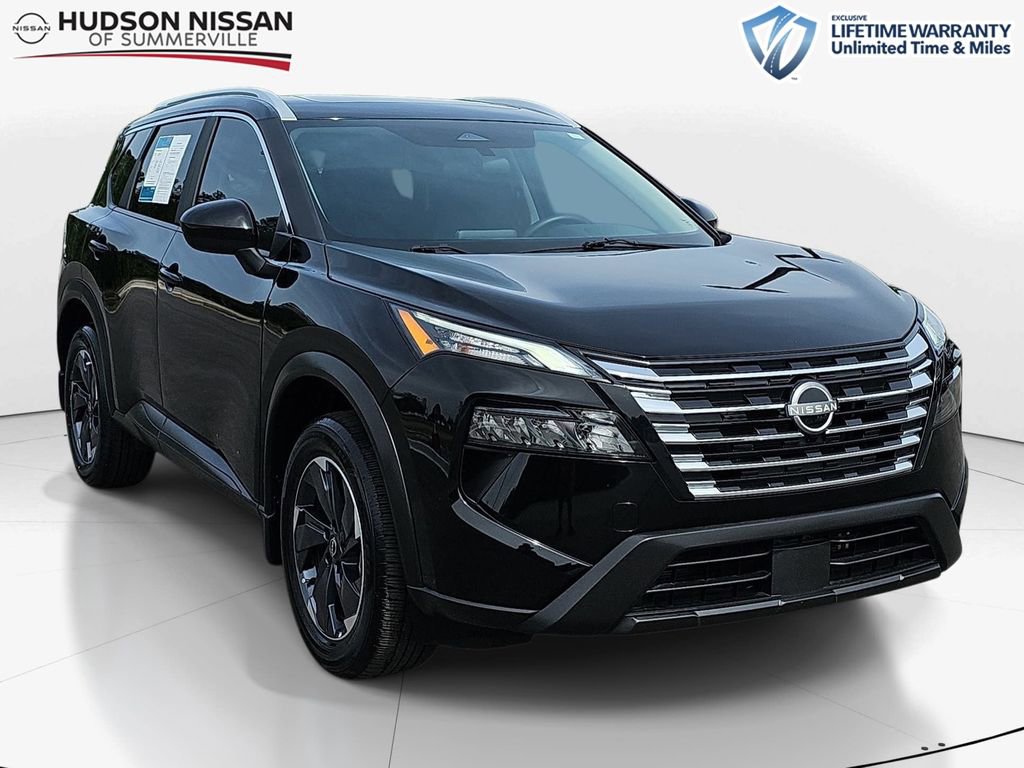 Used 2025 Nissan Rogue SV w/ SV Premium Package image 1