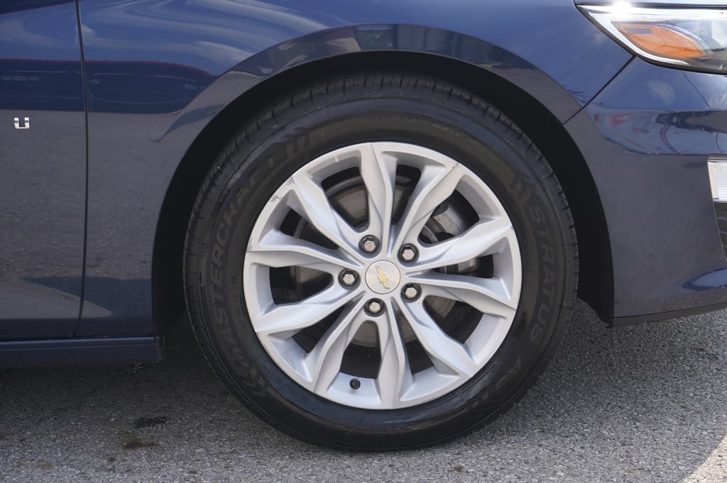 Used 2022 Chevrolet Malibu LT FWD image 13