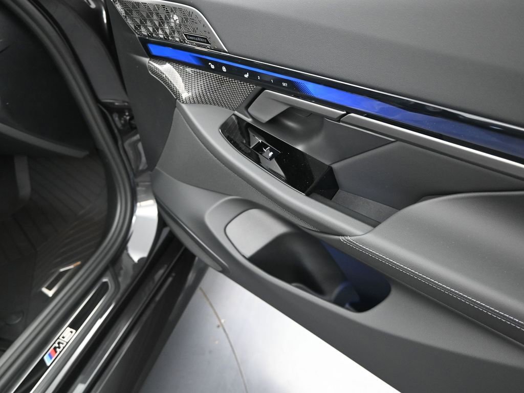 New 2026 BMW M5 w/ Executive Package AWD/4WD image 24