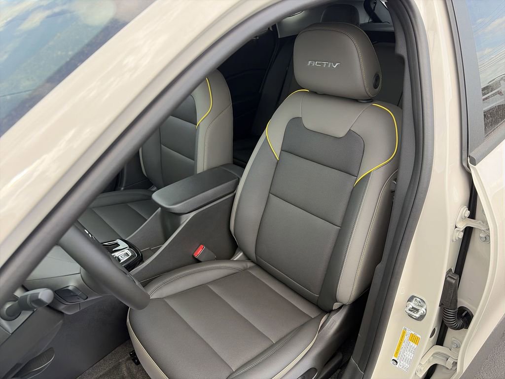 New 2026 Chevrolet Trax ACTIV w/ Sunroof Package image 17