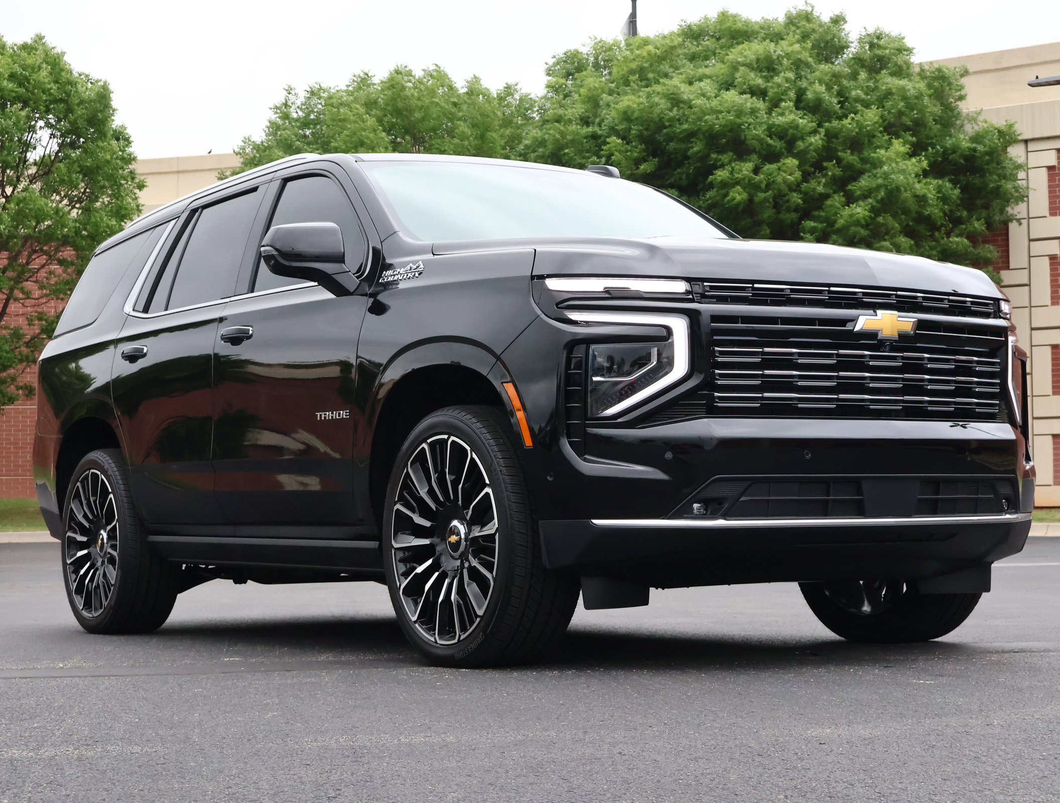 New 2026 Chevrolet Tahoe High Country AWD/4WD image 1
