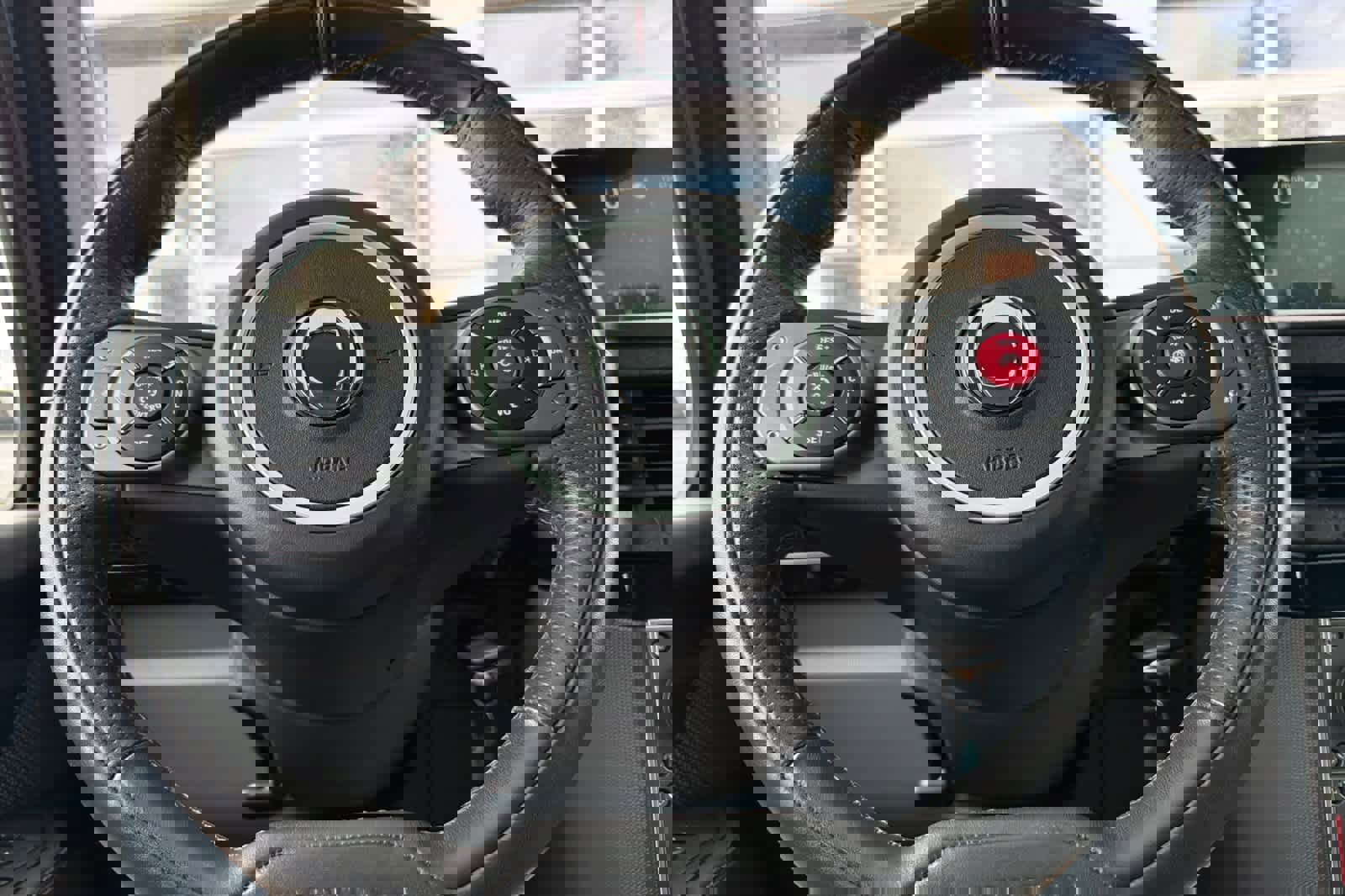 Used 2025 INEOS Grenadier image 24