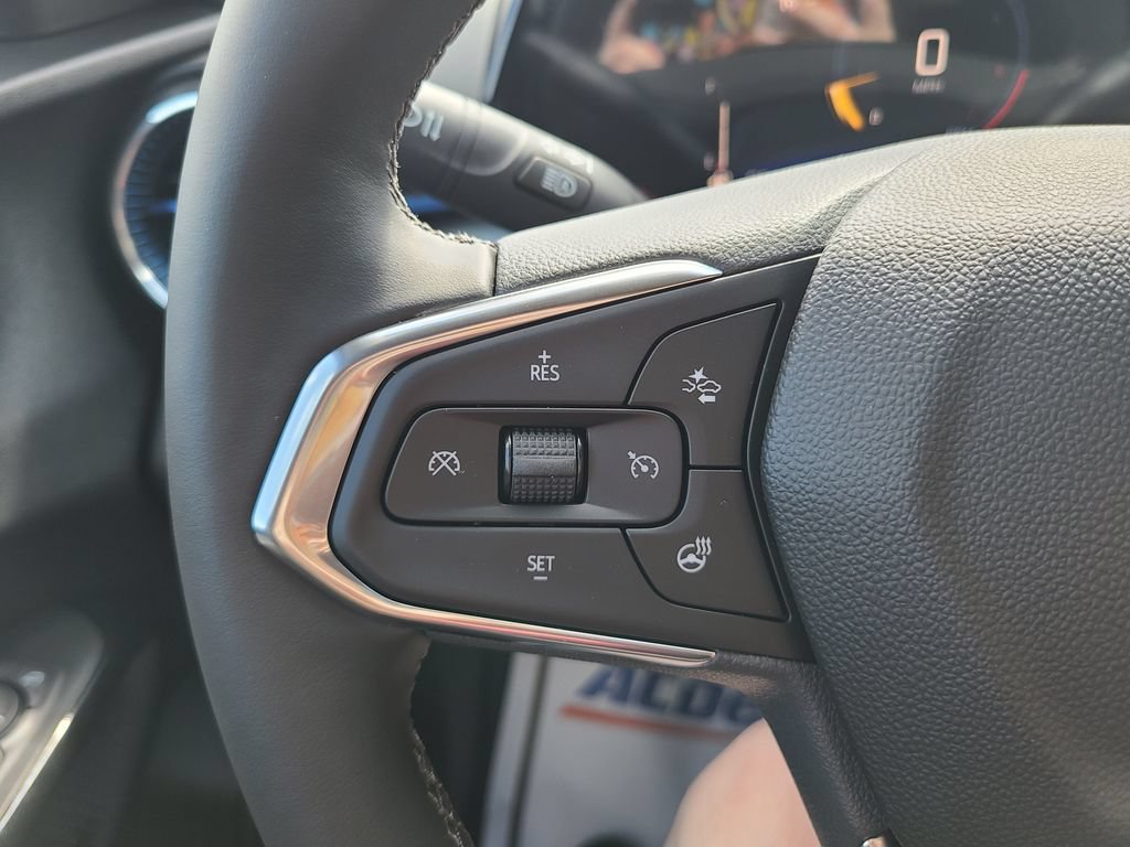 New 2026 Chevrolet Trax LT w/ Midnight Edition FWD image 26