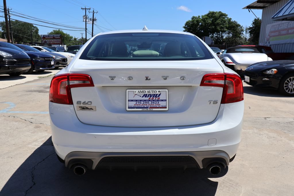 Used 2017 Volvo S60 T5 Dynamic FWD image 6