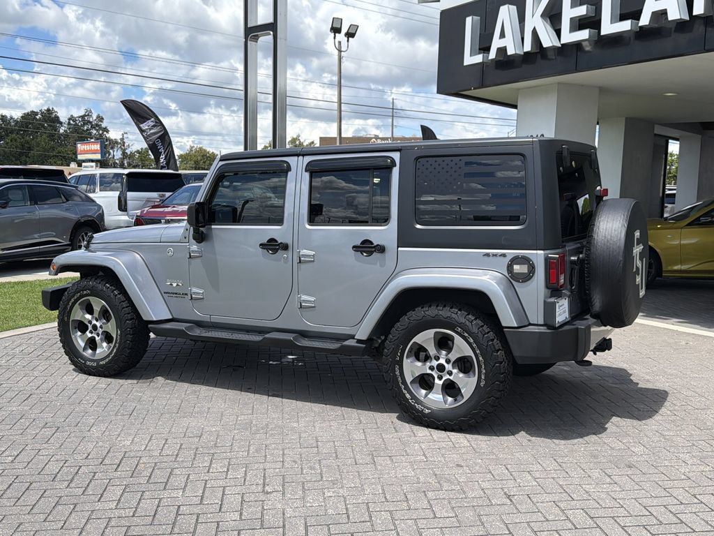 Used 2016 Jeep Wrangler Unlimited Sahara AWD/4WD image 4