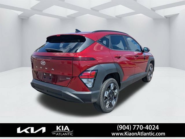 Used 2025 Hyundai Kona SEL AWD/4WD image 3
