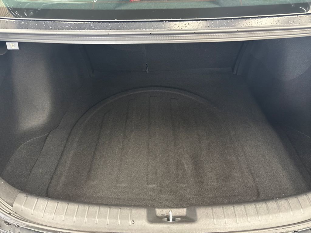 Used 2024 Kia Forte GT-Line w/ GT-Line Premium Package image 11