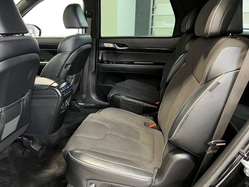 Used 2024 Hyundai Palisade Calligraphy image 24