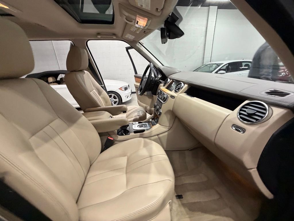 Used 2014 Land Rover LR4 HSE image 40