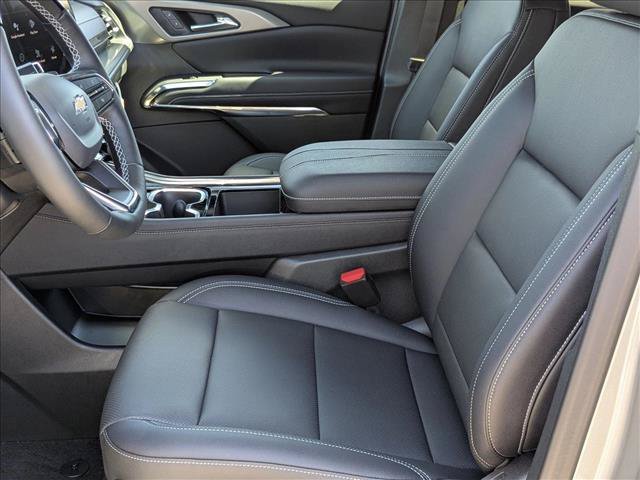 New 2026 Chevrolet Traverse LT w/ Enhanced Driving Package FWD image 4