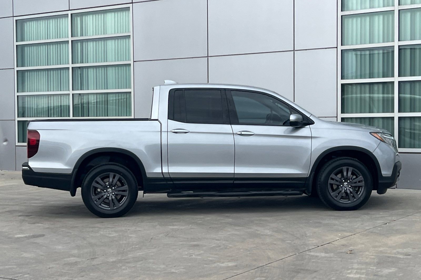 Used 2019 Honda Ridgeline Sport image 3