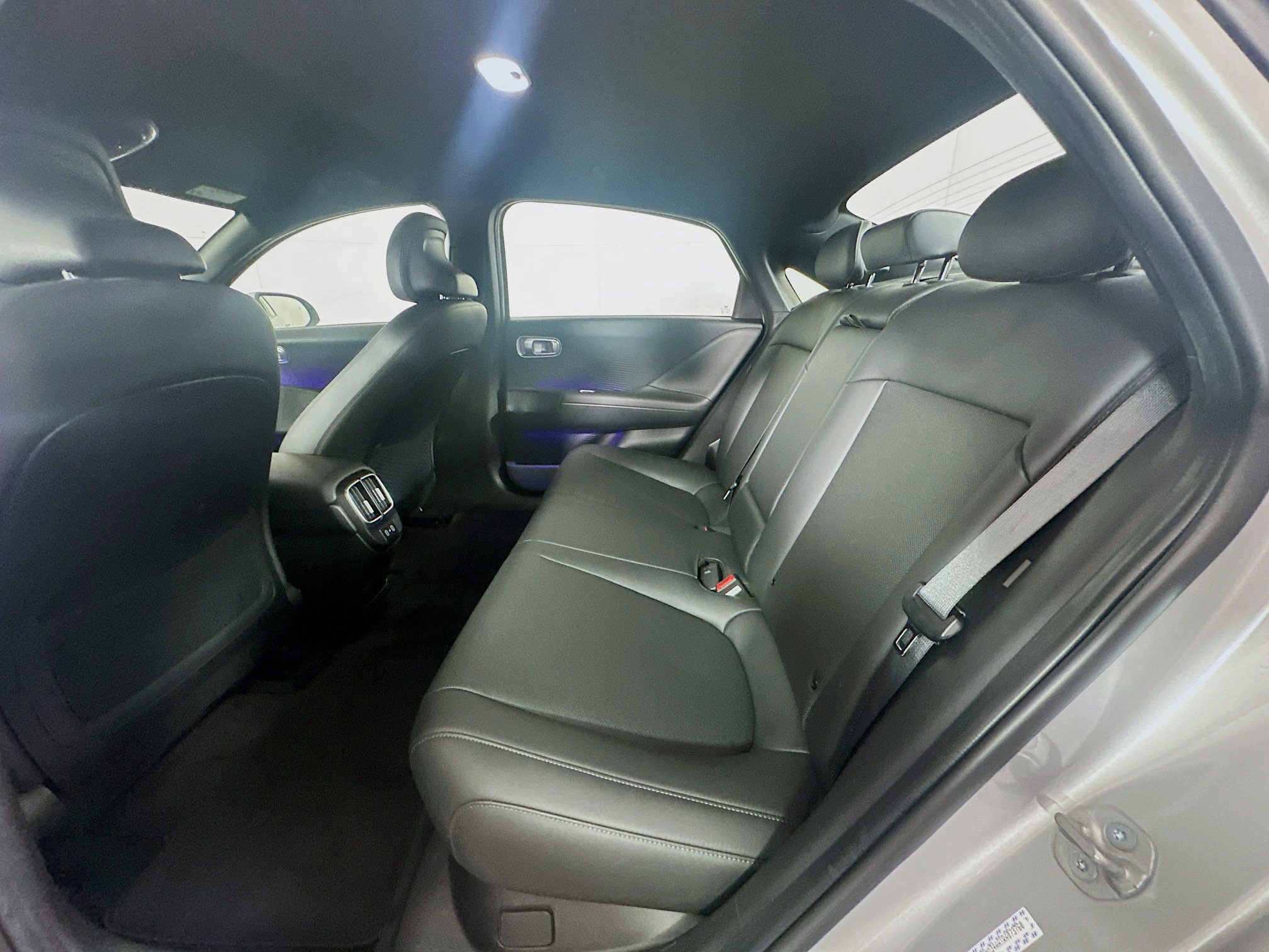 Used 2024 Hyundai Ioniq 6 SEL RWD image 27