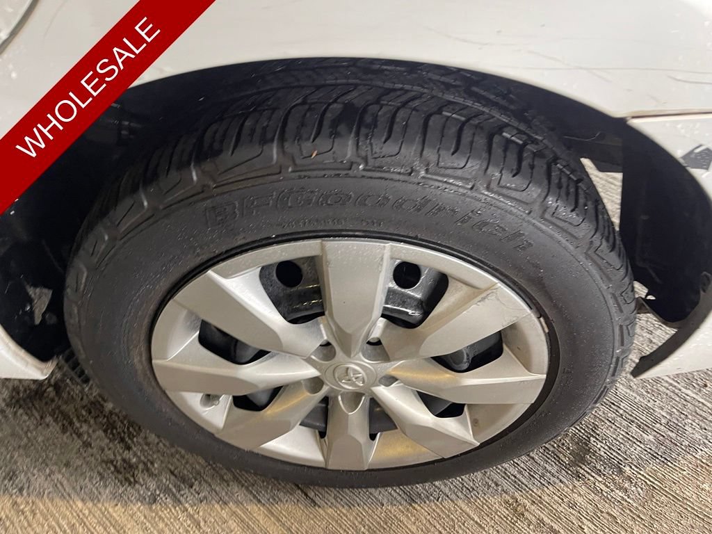 Used 2014 Toyota Corolla L FWD image 15