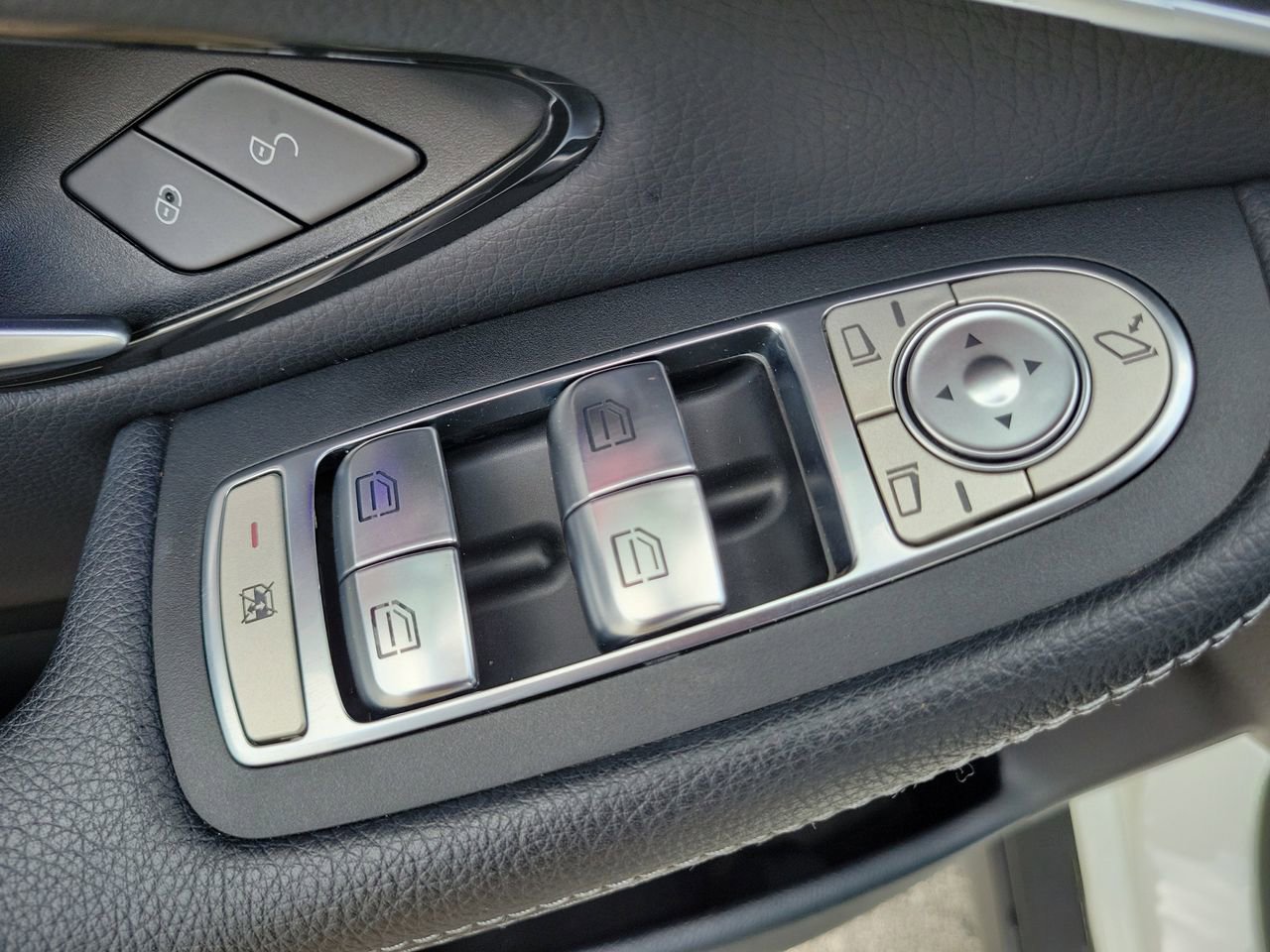 Certified 2021 Mercedes-Benz GLC 300 4MATIC Coupe image 22