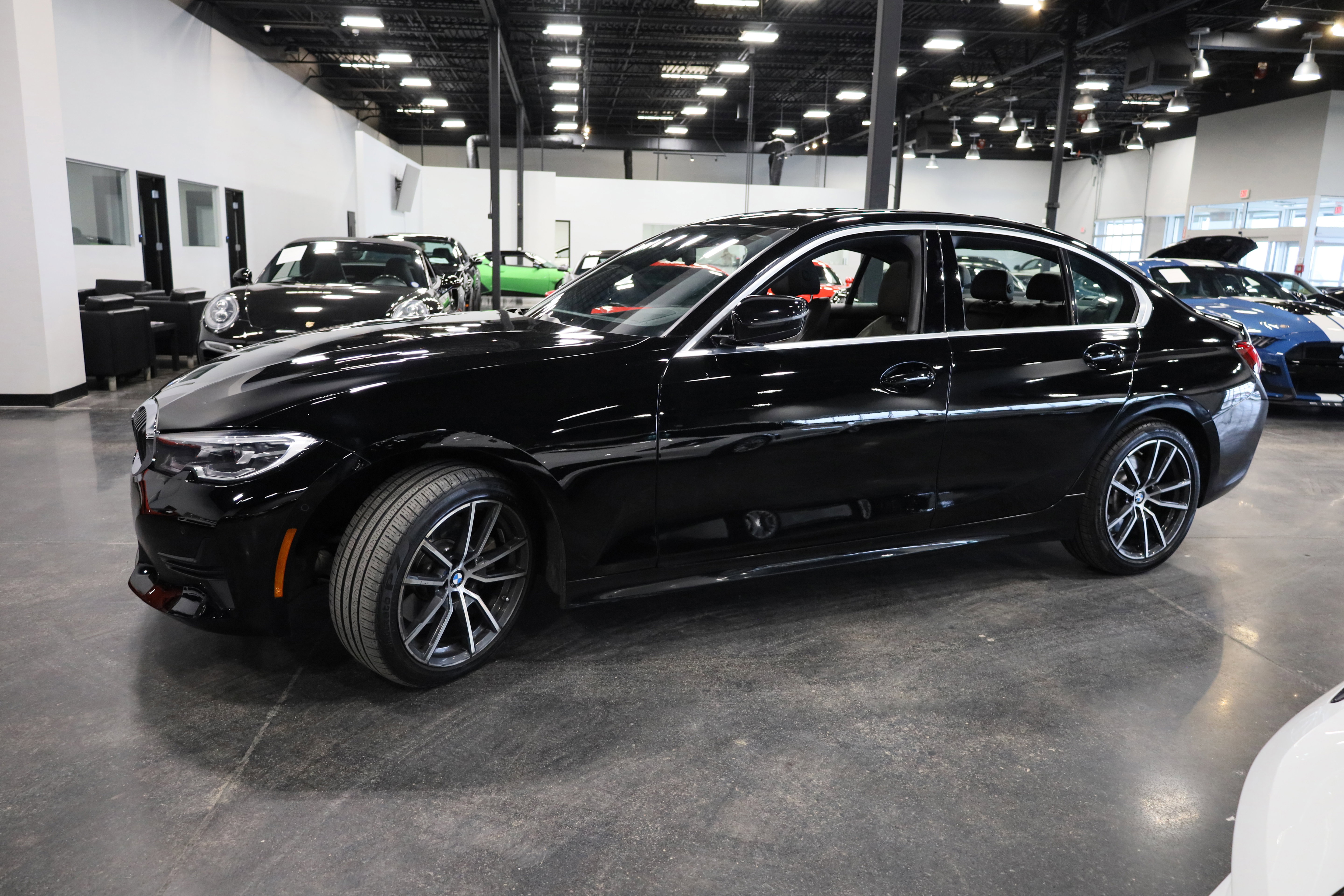 Used 2020 BMW 330i xDrive Sedan w/ Premium Package image 9