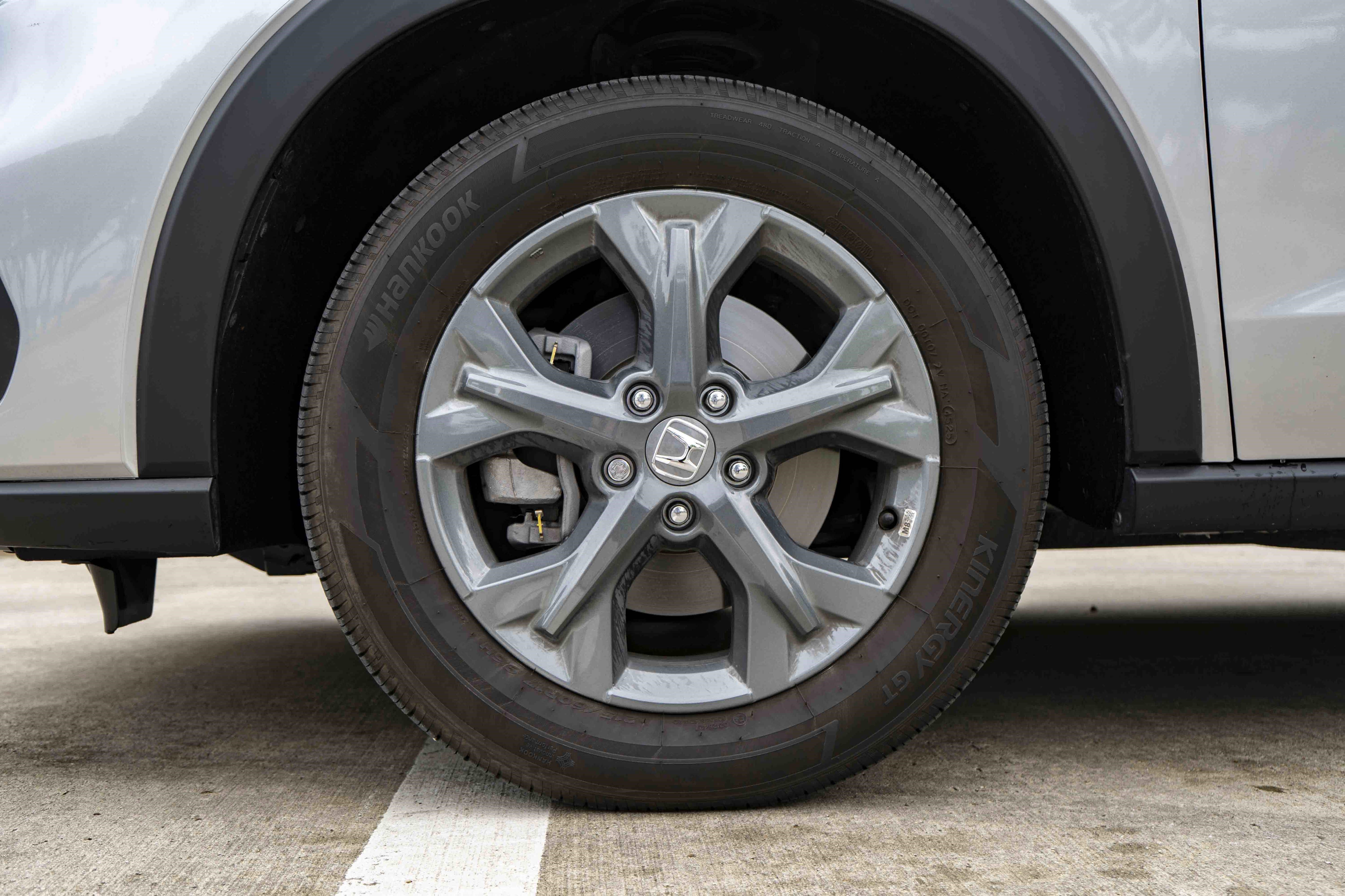 Certified 2026 Honda HR-V LX image 14