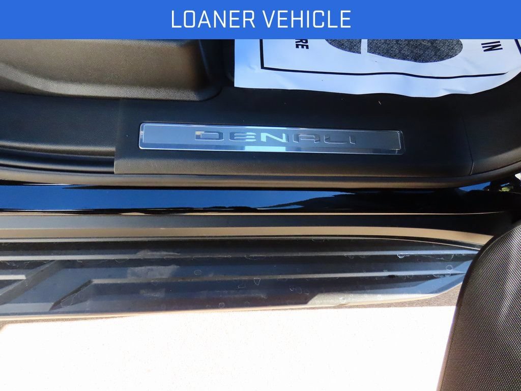New 2026 GMC Yukon XL Denali AWD/4WD image 12