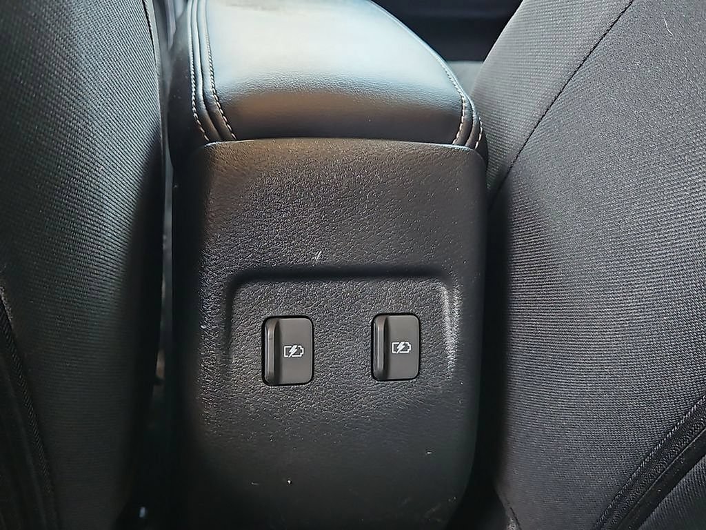 Used 2022 Nissan Kicks SV FWD image 18