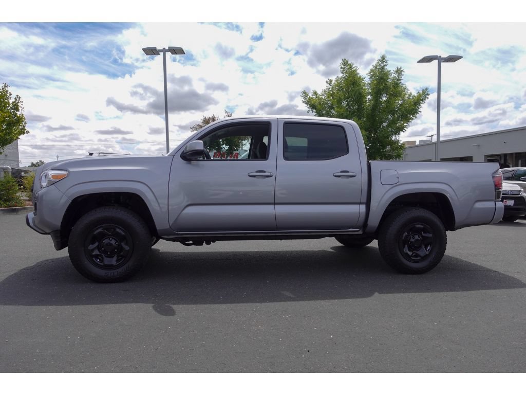Used 2021 Toyota Tacoma SR AWD/4WD image 6