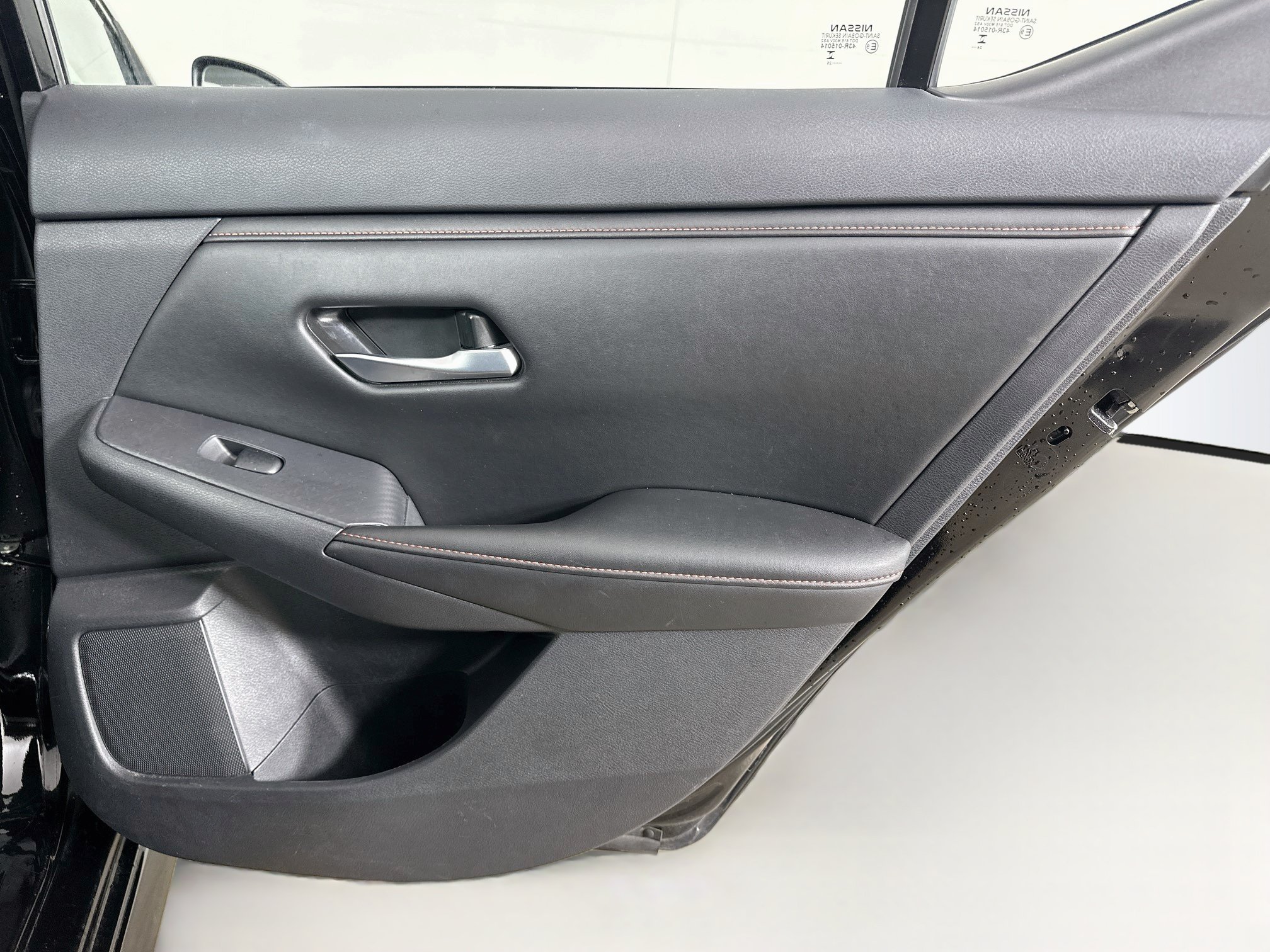 Used 2025 Nissan Sentra SR FWD image 28