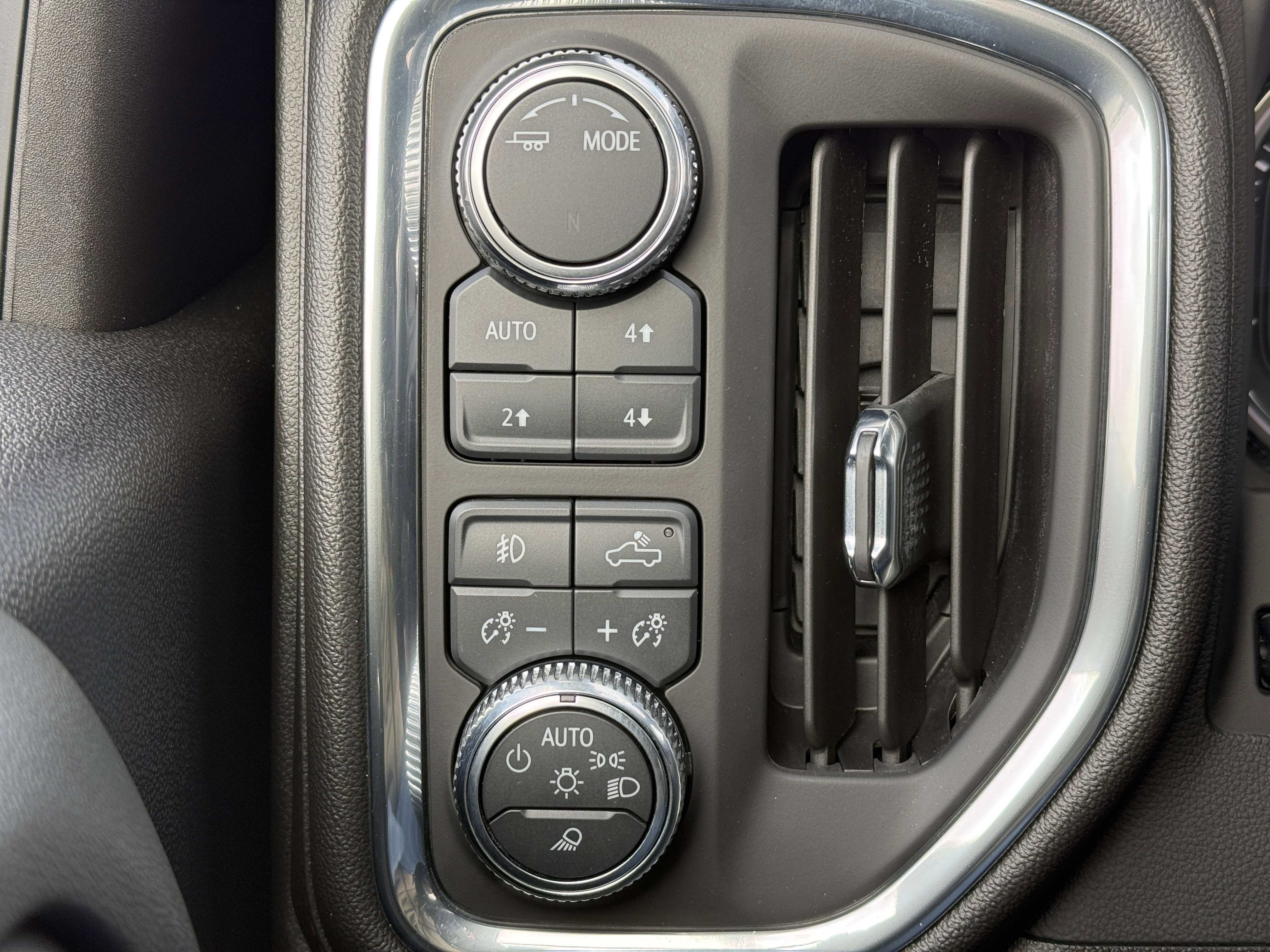 Used 2023 GMC Sierra 2500 AT4 w/ AT4 Premium Plus Package image 39