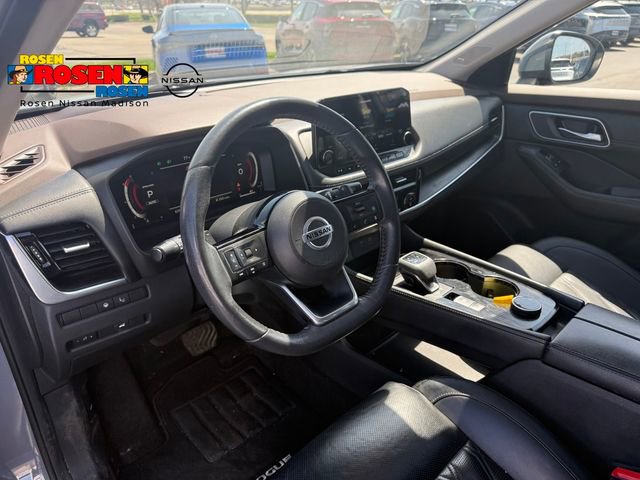 Used 2021 Nissan Rogue Platinum AWD/4WD image 11