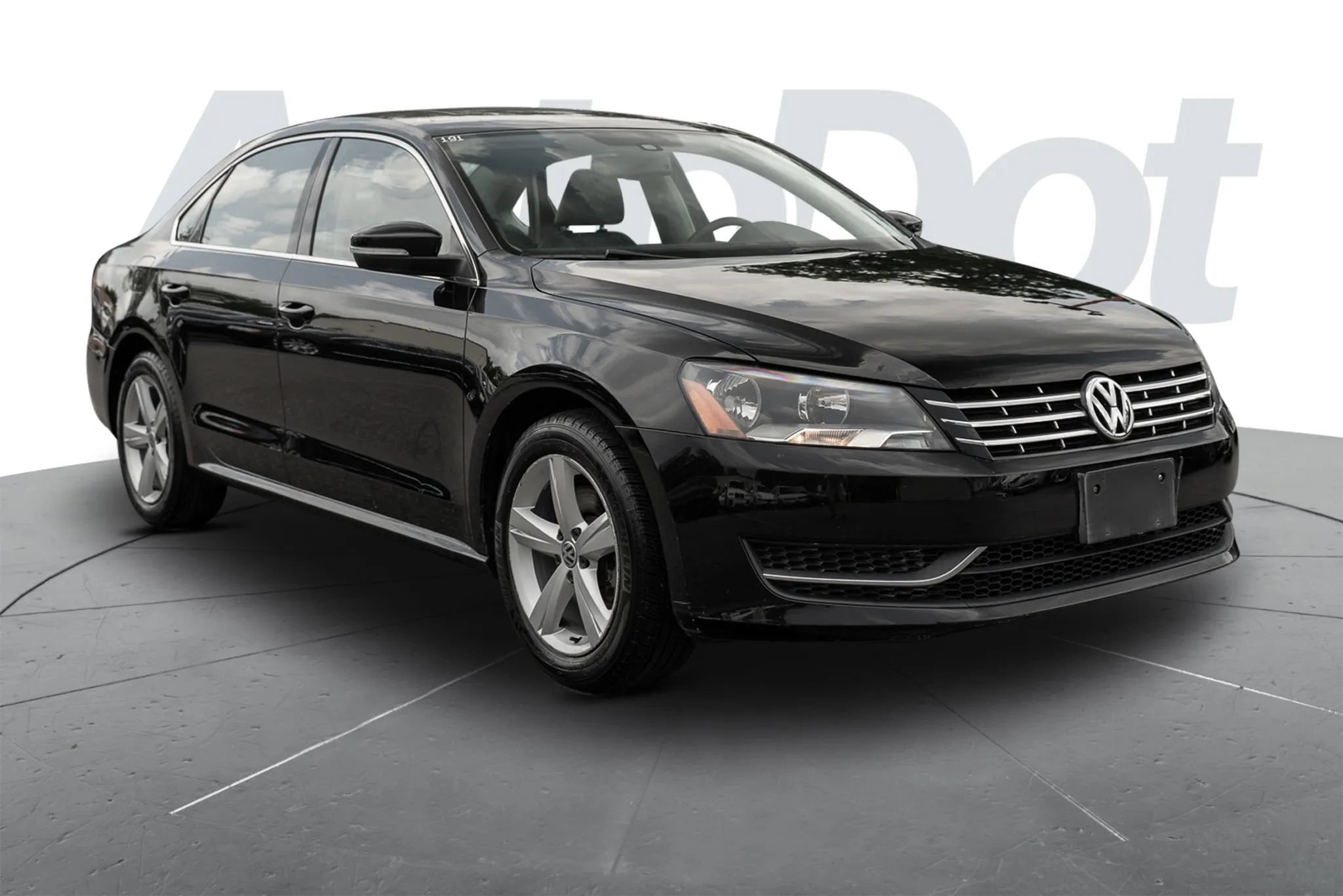 Used 2013 Volkswagen Passat TDI SE FWD image 4