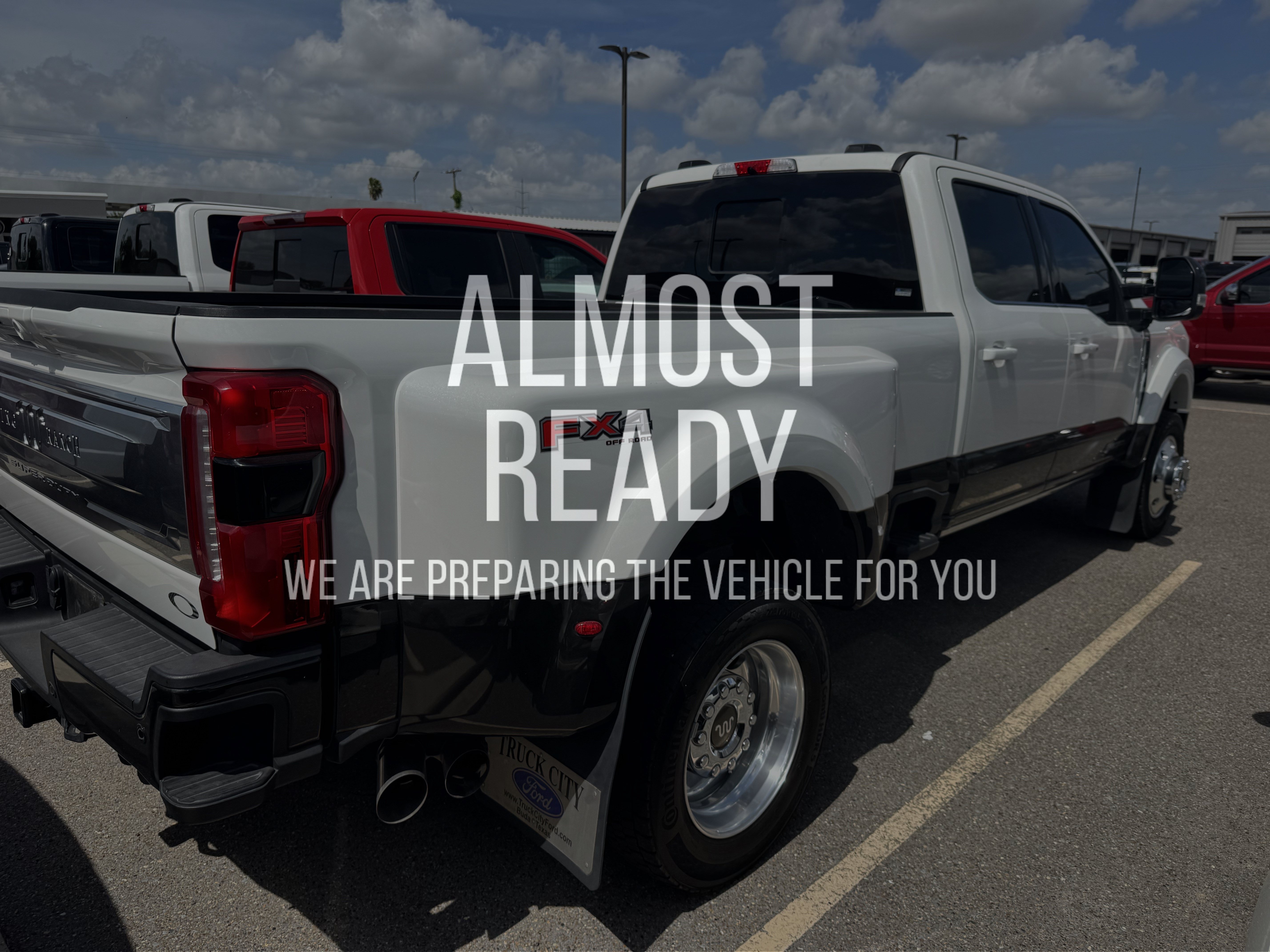 Certified 2025 Ford F450 King Ranch w/ FX4 Off-Road Package AWD/4WD image 4