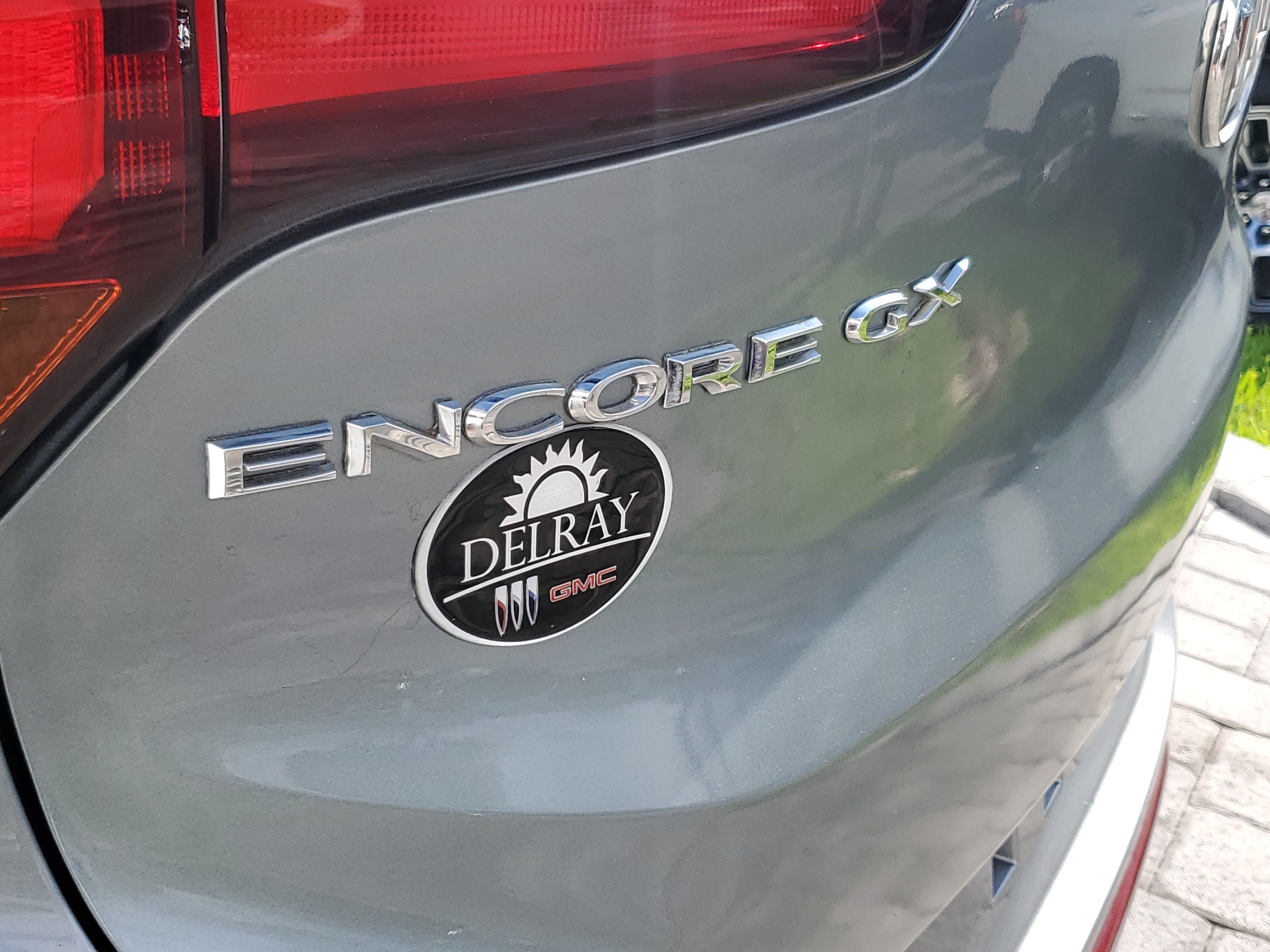 Used 2023 Buick Encore GX Select w/ Sport Touring Package FWD image 8