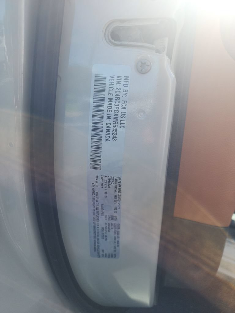 Used 2021 Chrysler Pacifica Pinnacle AWD/4WD image 32