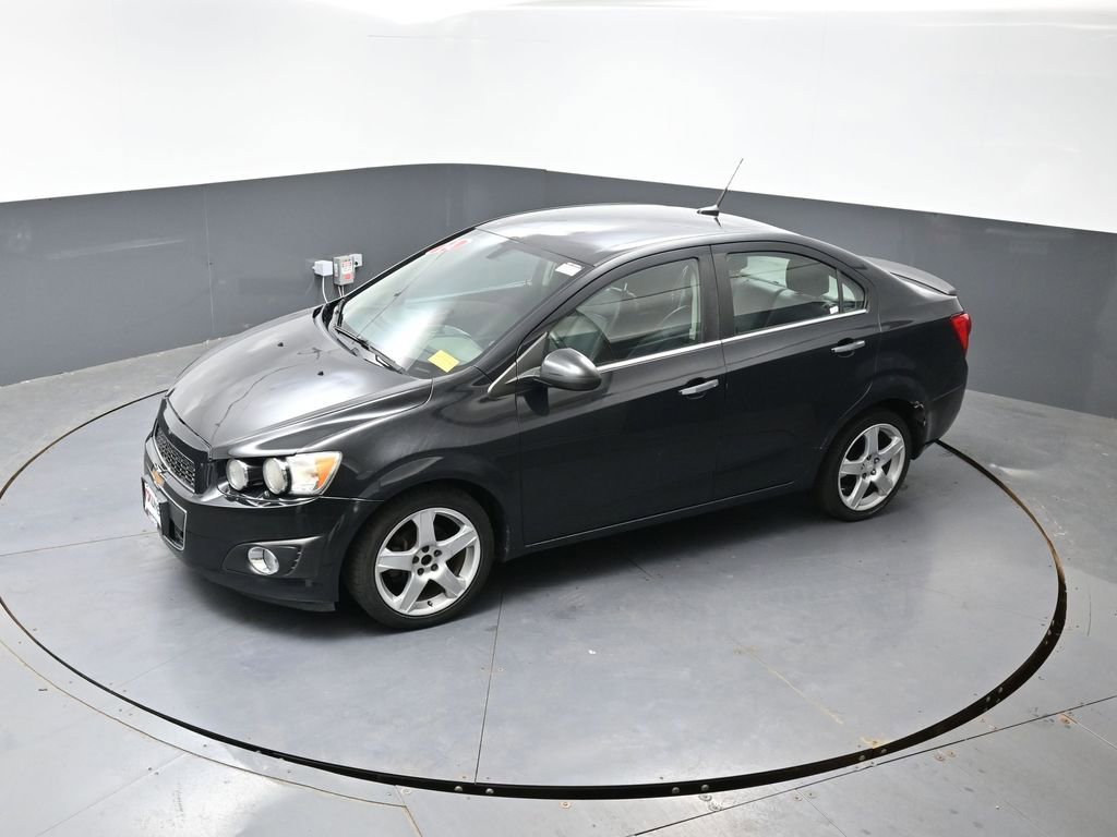 Used 2014 Chevrolet Sonic LTZ FWD image 43