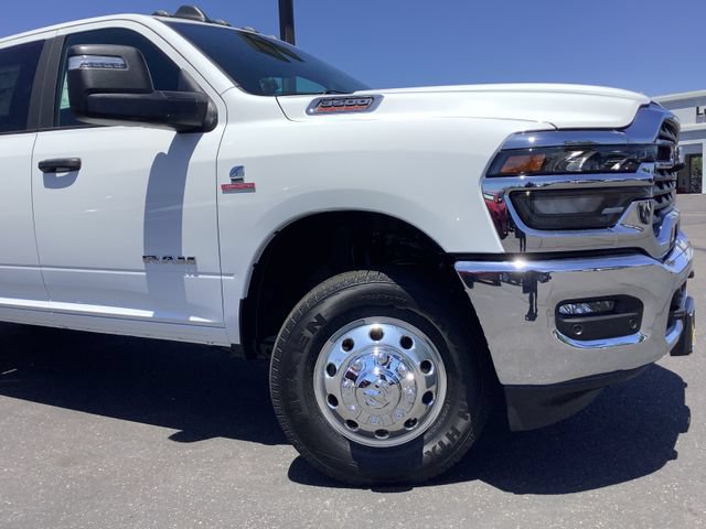 New 2026 RAM 3500 Big Horn AWD/4WD image 3