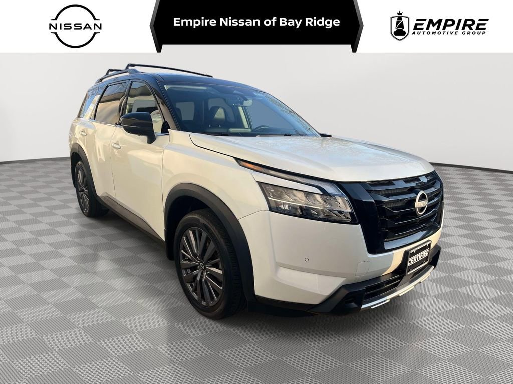 Used 2023 Nissan Pathfinder SL w/ SL Premium Package image 1