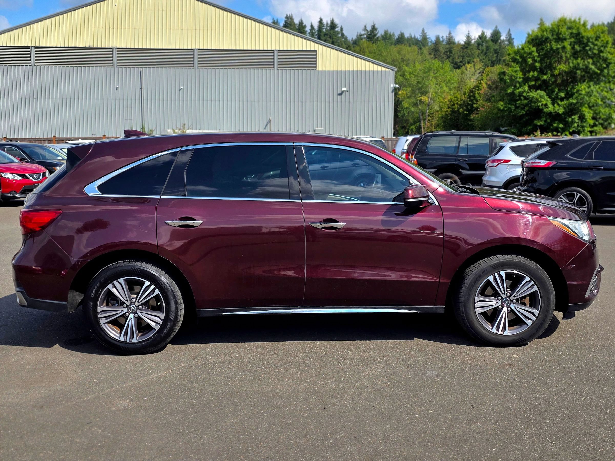 Used 2017 Acura MDX SH-AWD image 8