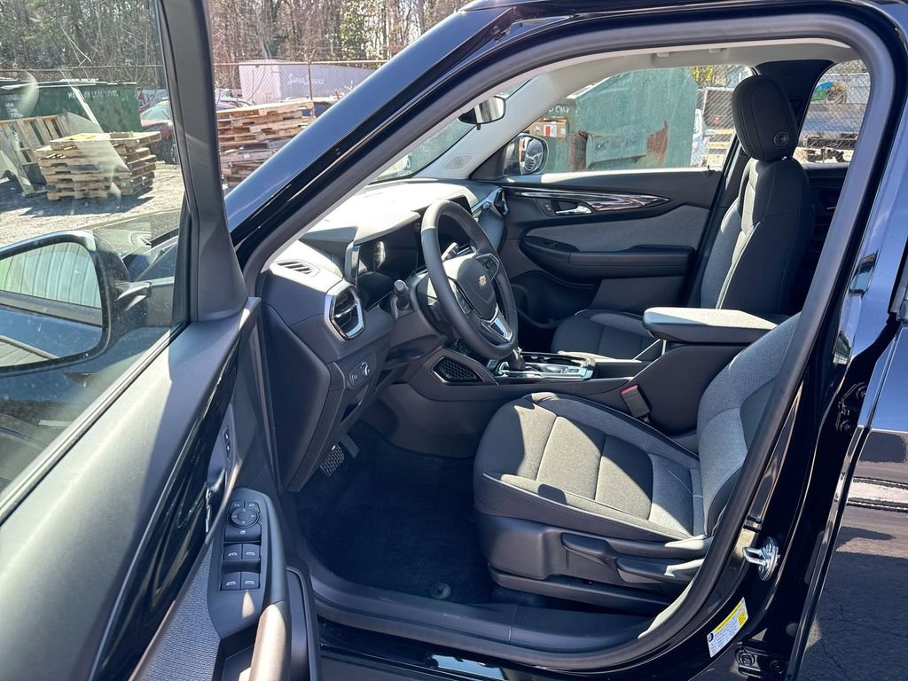 New 2026 Chevrolet TrailBlazer LT w/ LT Cold Weather Package image 13