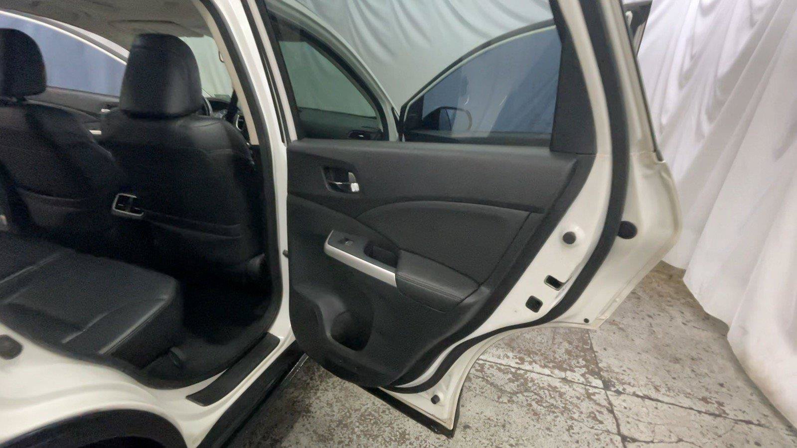 Used 2016 Honda CR-V EX-L image 23