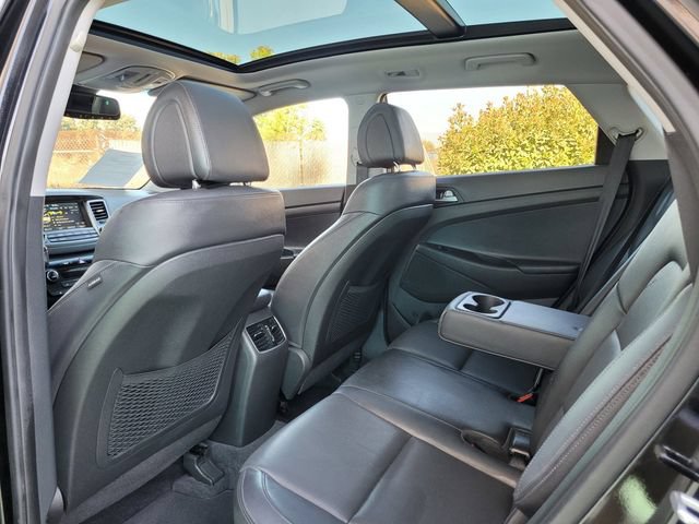 Used 2016 Hyundai Tucson Limited w/ Option Group 03 FWD image 15