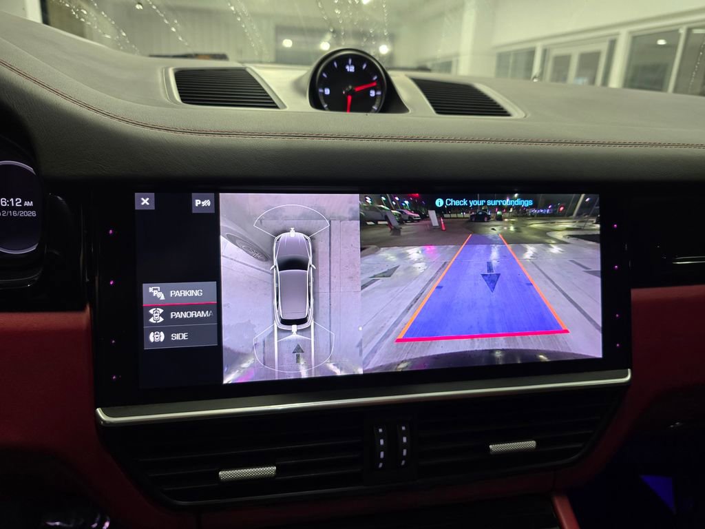 Used 2021 Porsche Cayenne S image 18