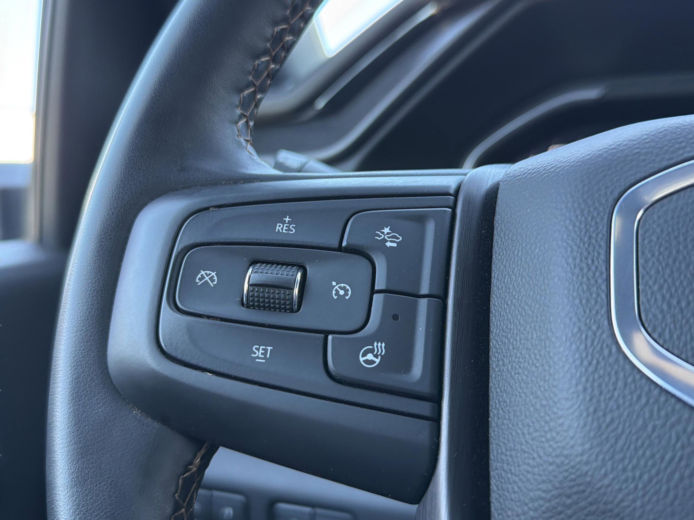 Used 2026 GMC Sierra 2500 AT4 image 13