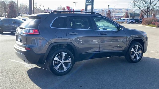 Used 2022 Jeep Cherokee Limited image 2