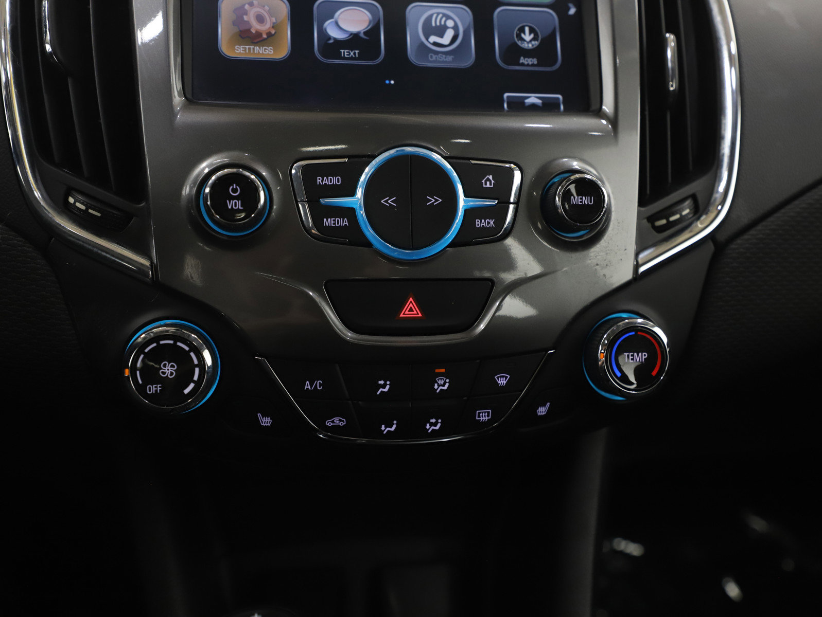 Used 2017 Chevrolet Cruze LT w/ Sun And Sound Package image 23